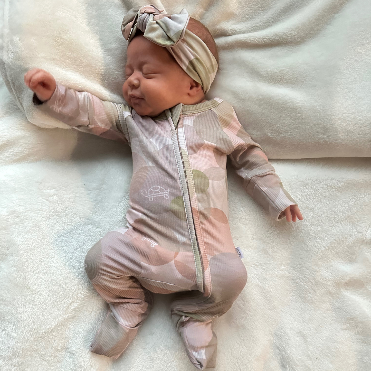 Dream Bubbles Print- Ribbed QuickZip