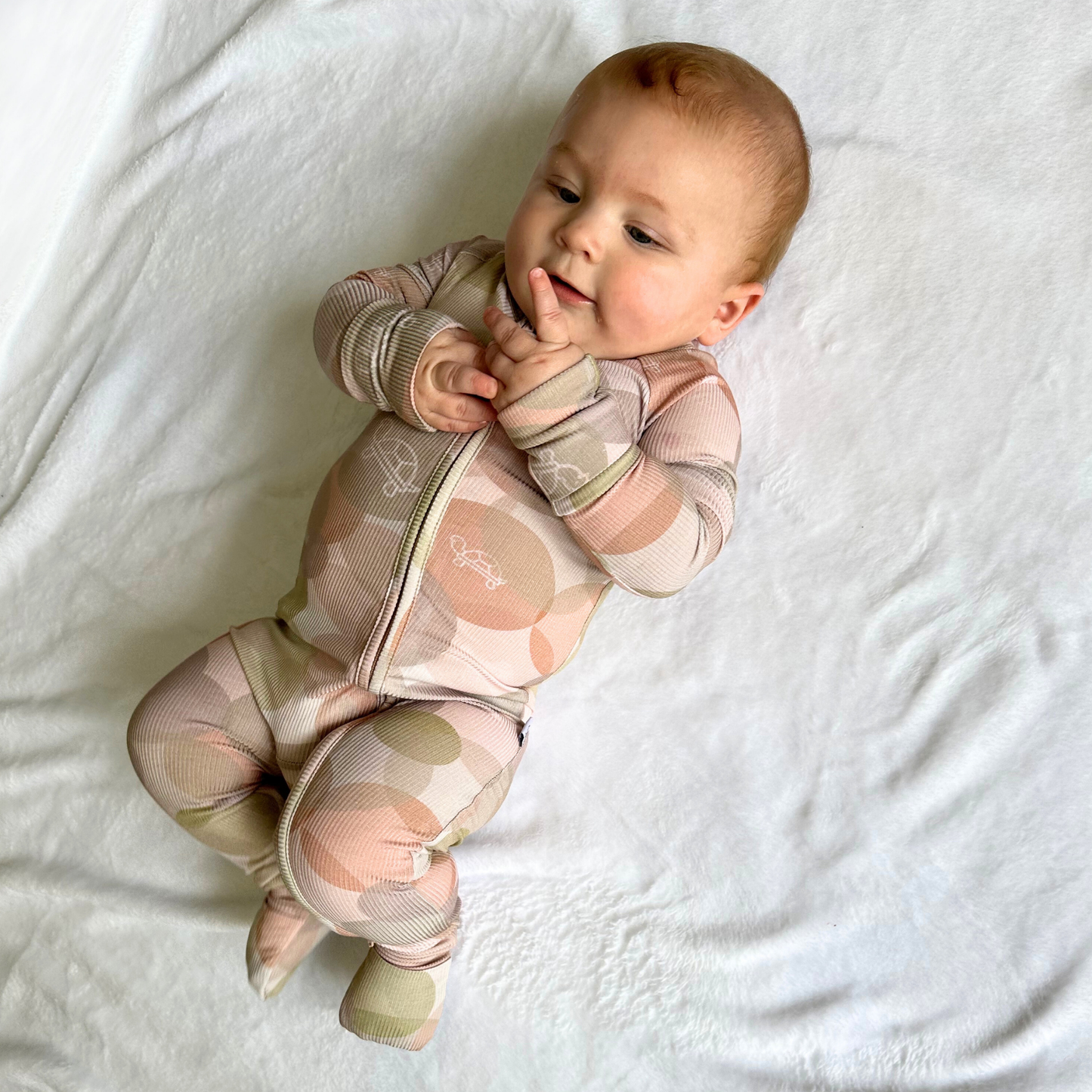 Dream Bubbles Print- Ribbed QuickZip